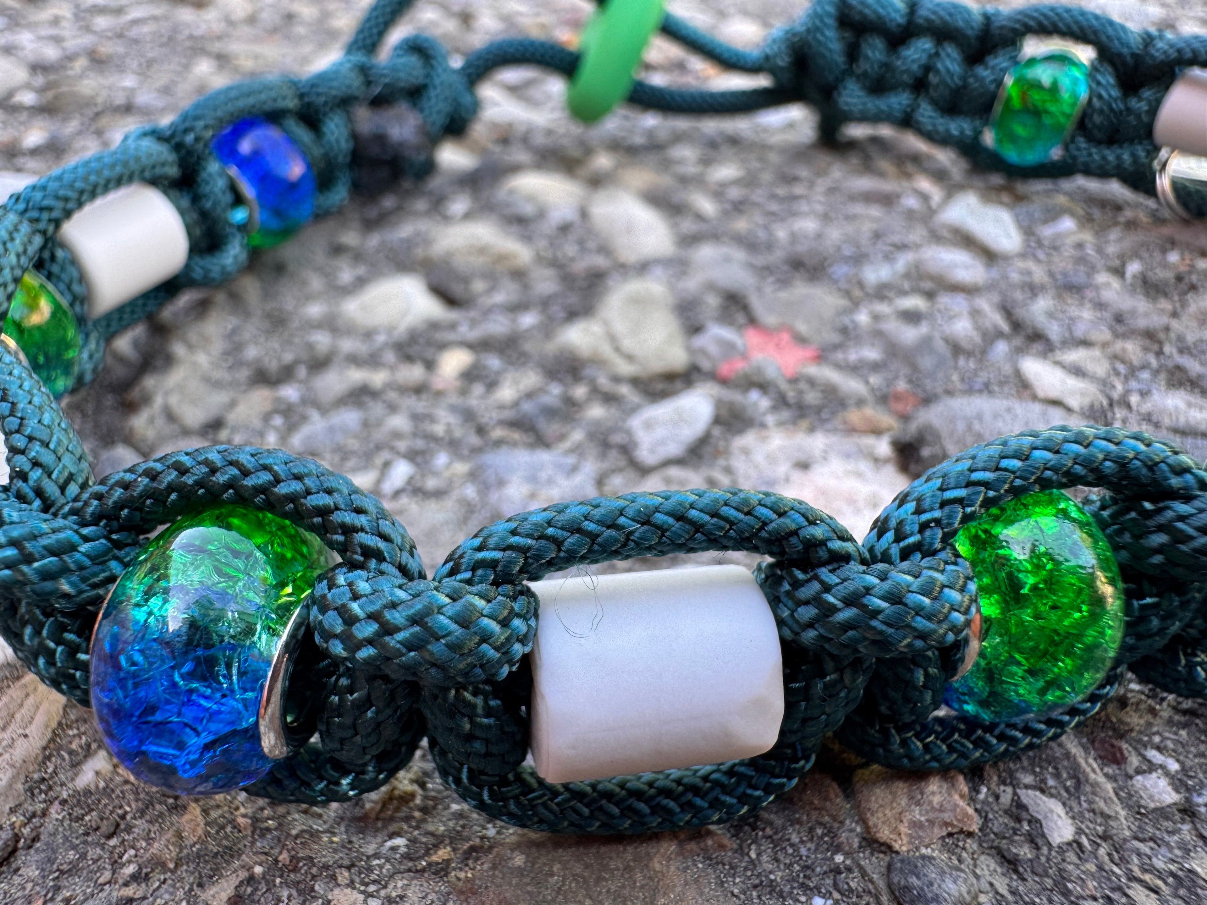EM-Keramik Halsband "Evergreen“, 31-36cm