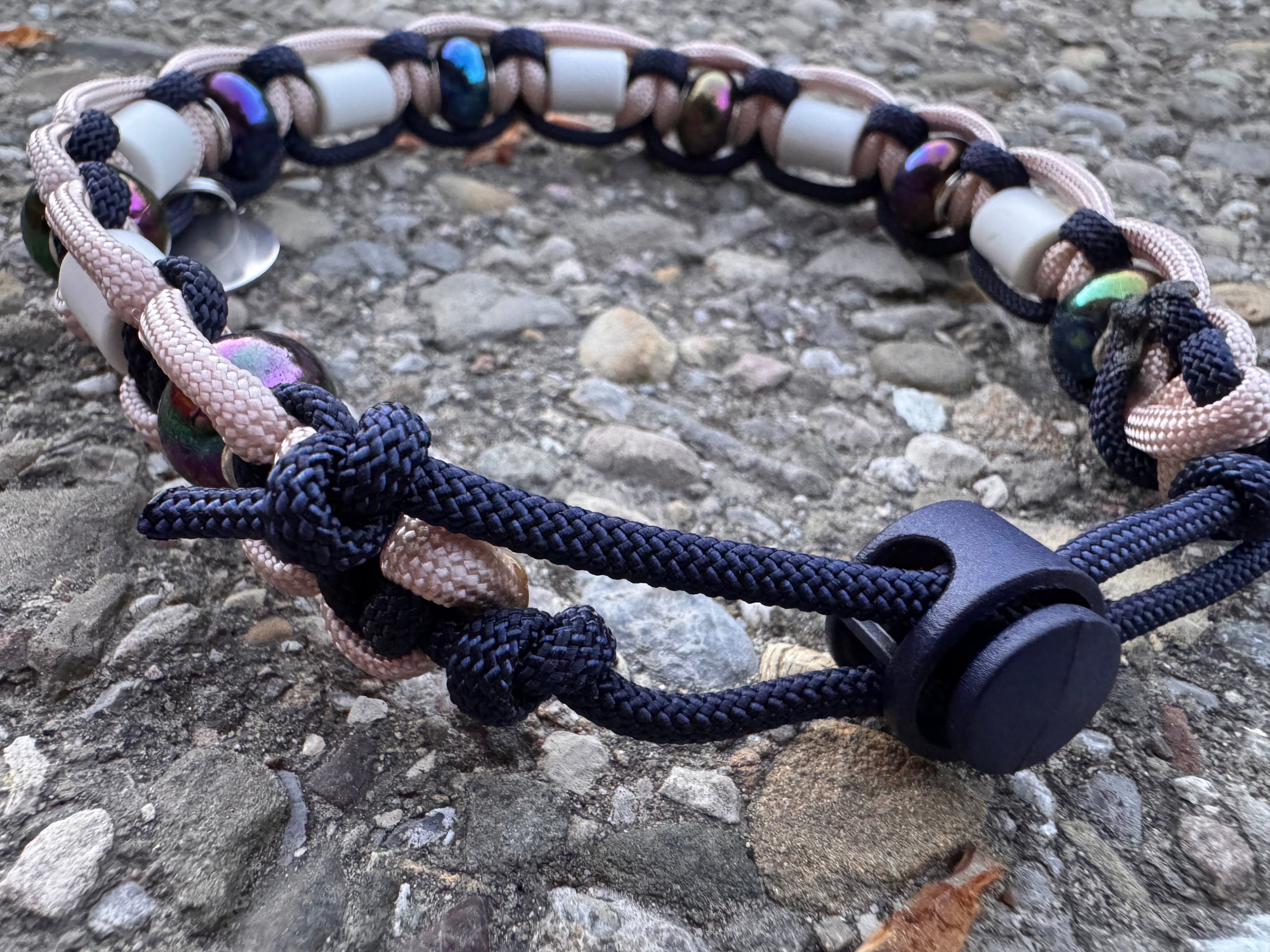 EM-Keramik Halsband "Navy Rose“, 31-37cm