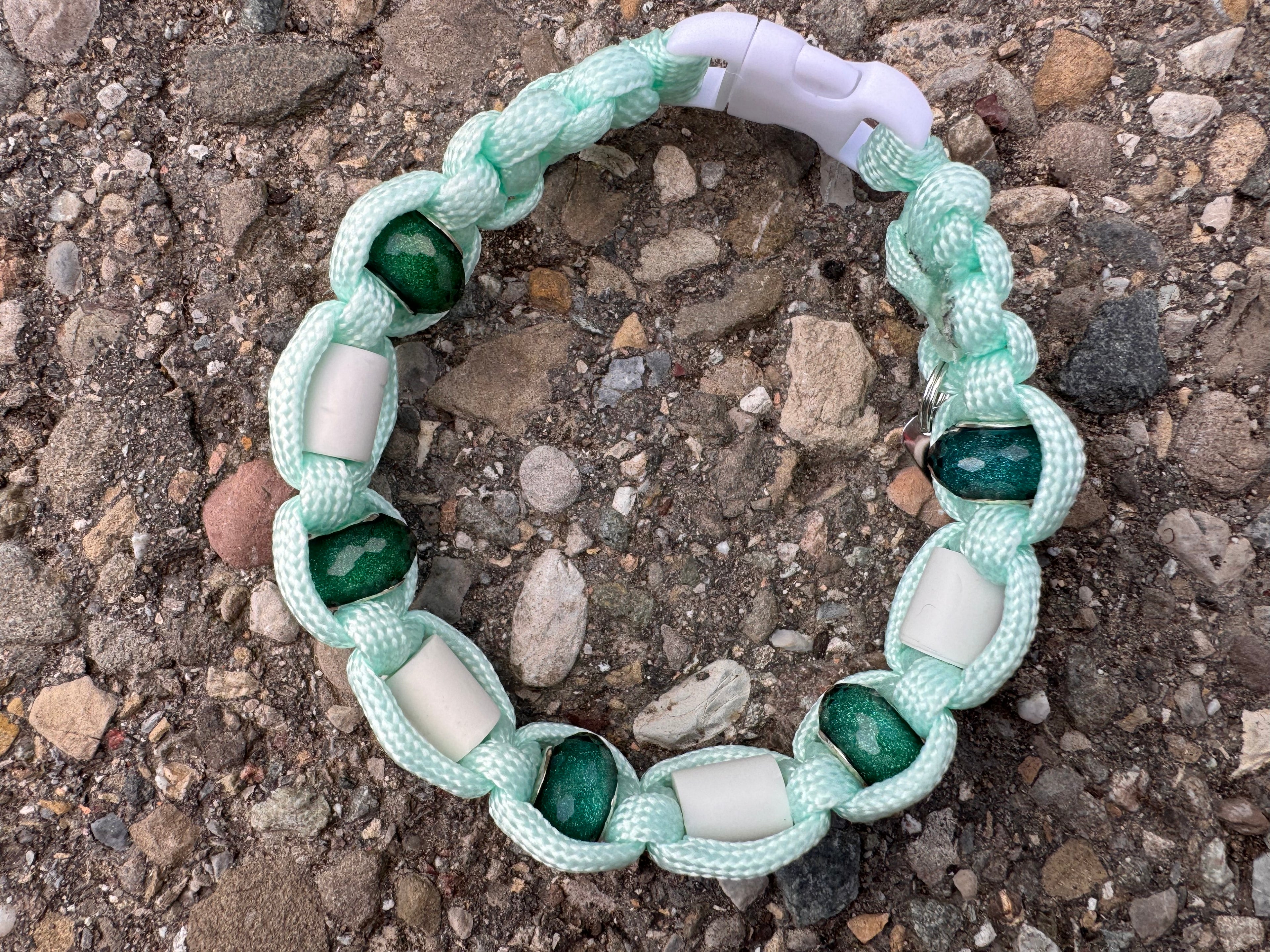 EM-Keramik Halsband "Fresh Mint", 24.5cm