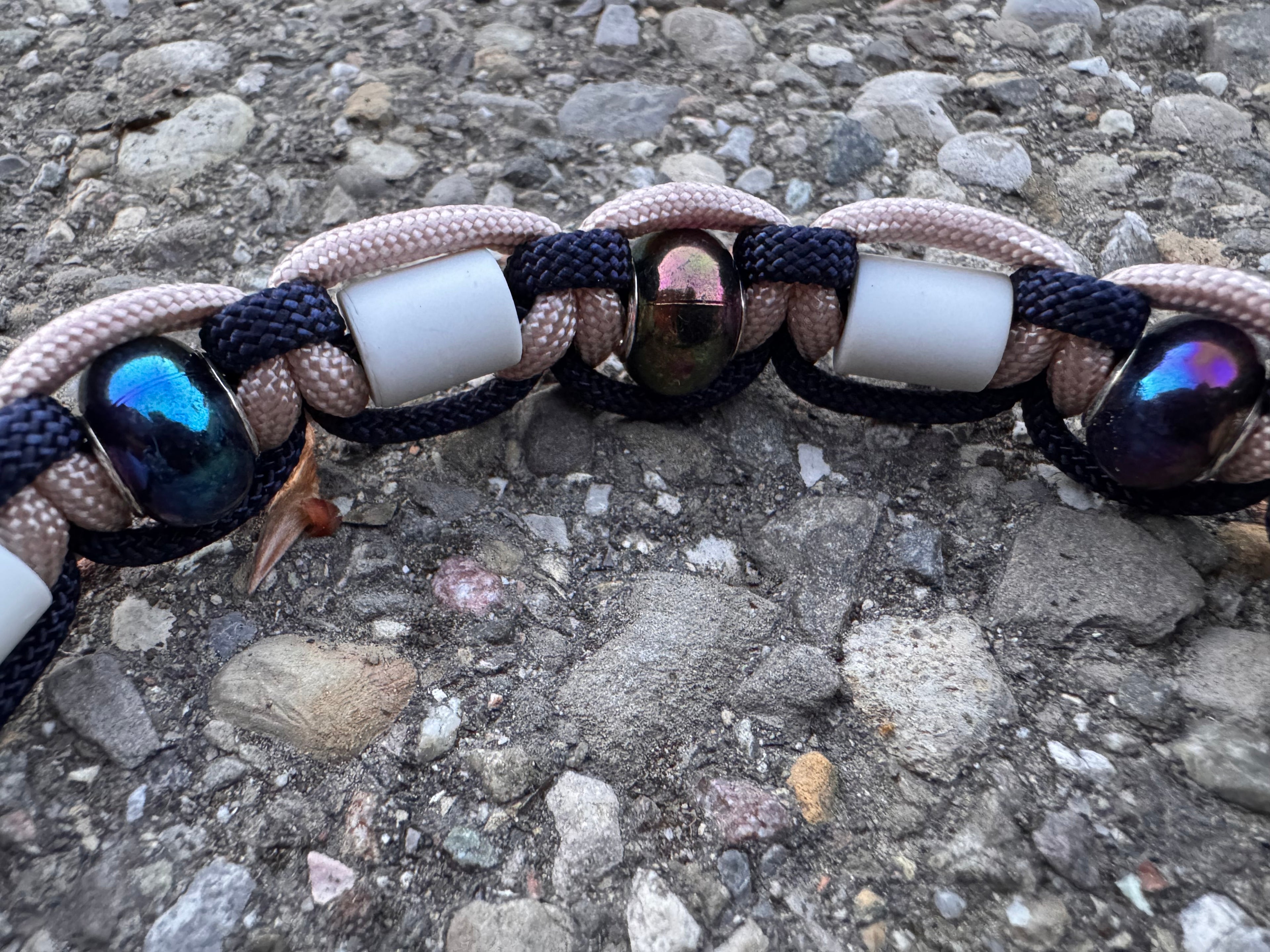 EM-Keramik Halsband "Navy Rose“, 31-37cm