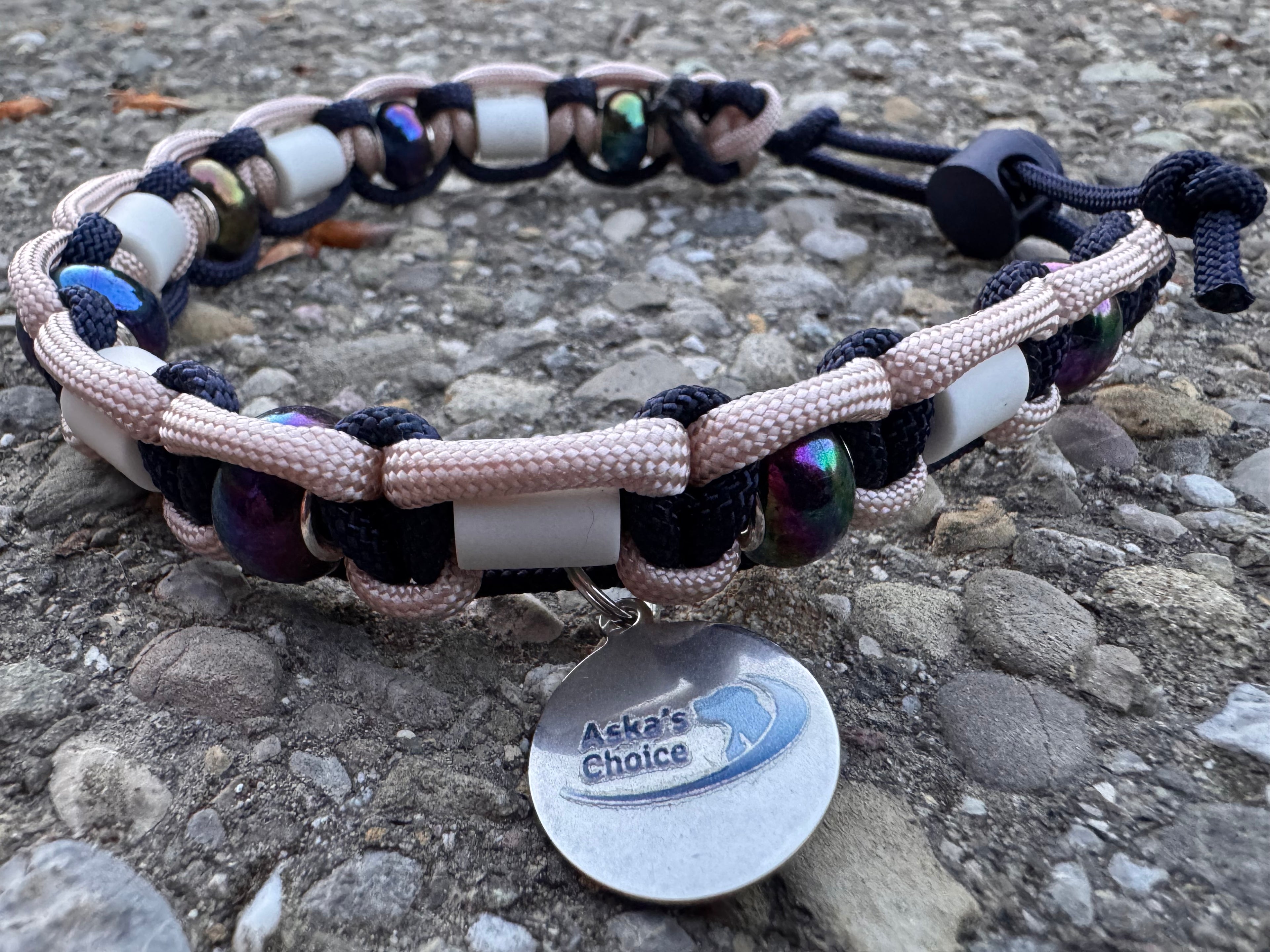 EM-Keramik Halsband "Navy Rose“, 31-37cm