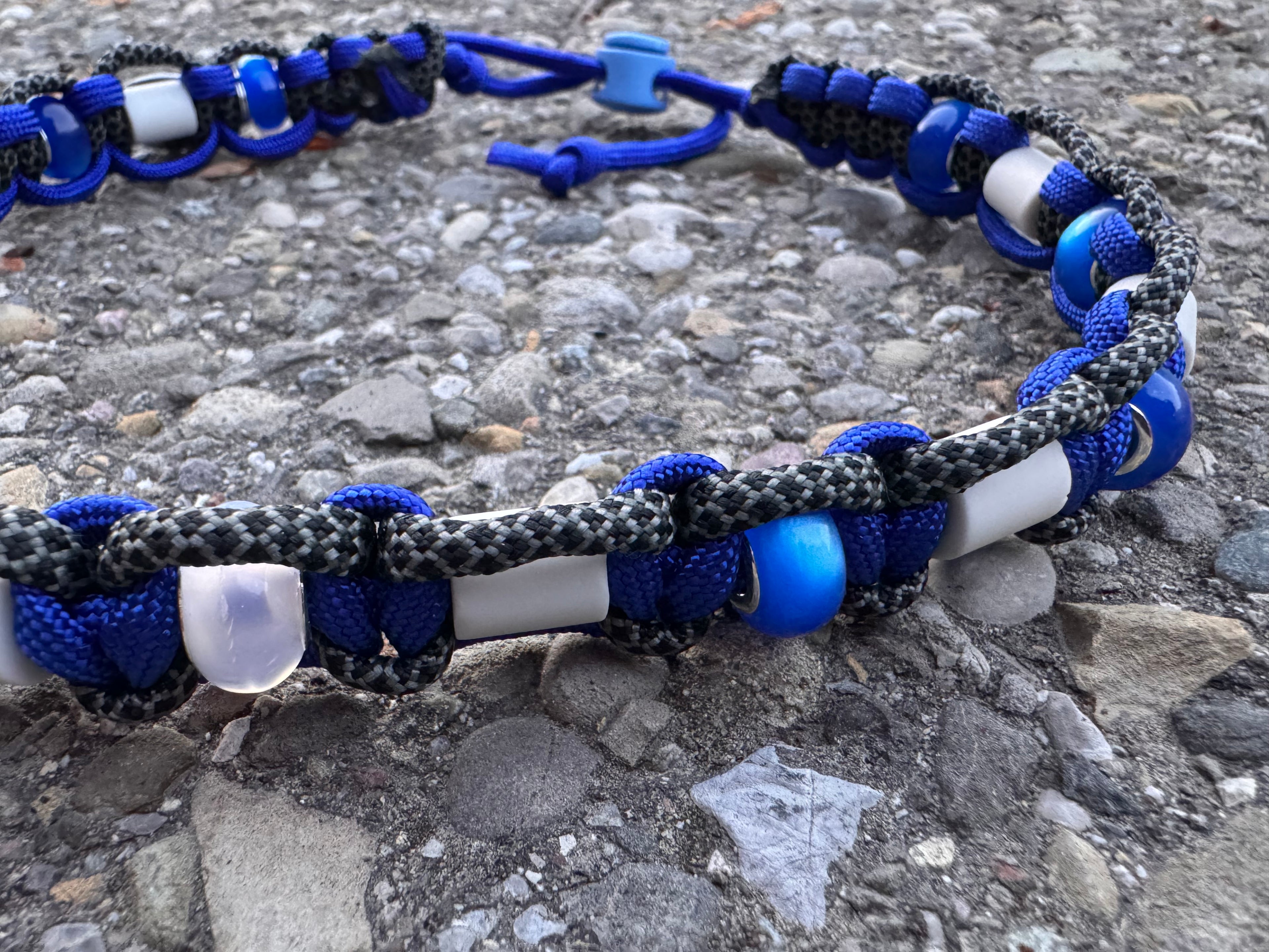 EM-Keramik Halsband "Waterdrops“, 44-50cm