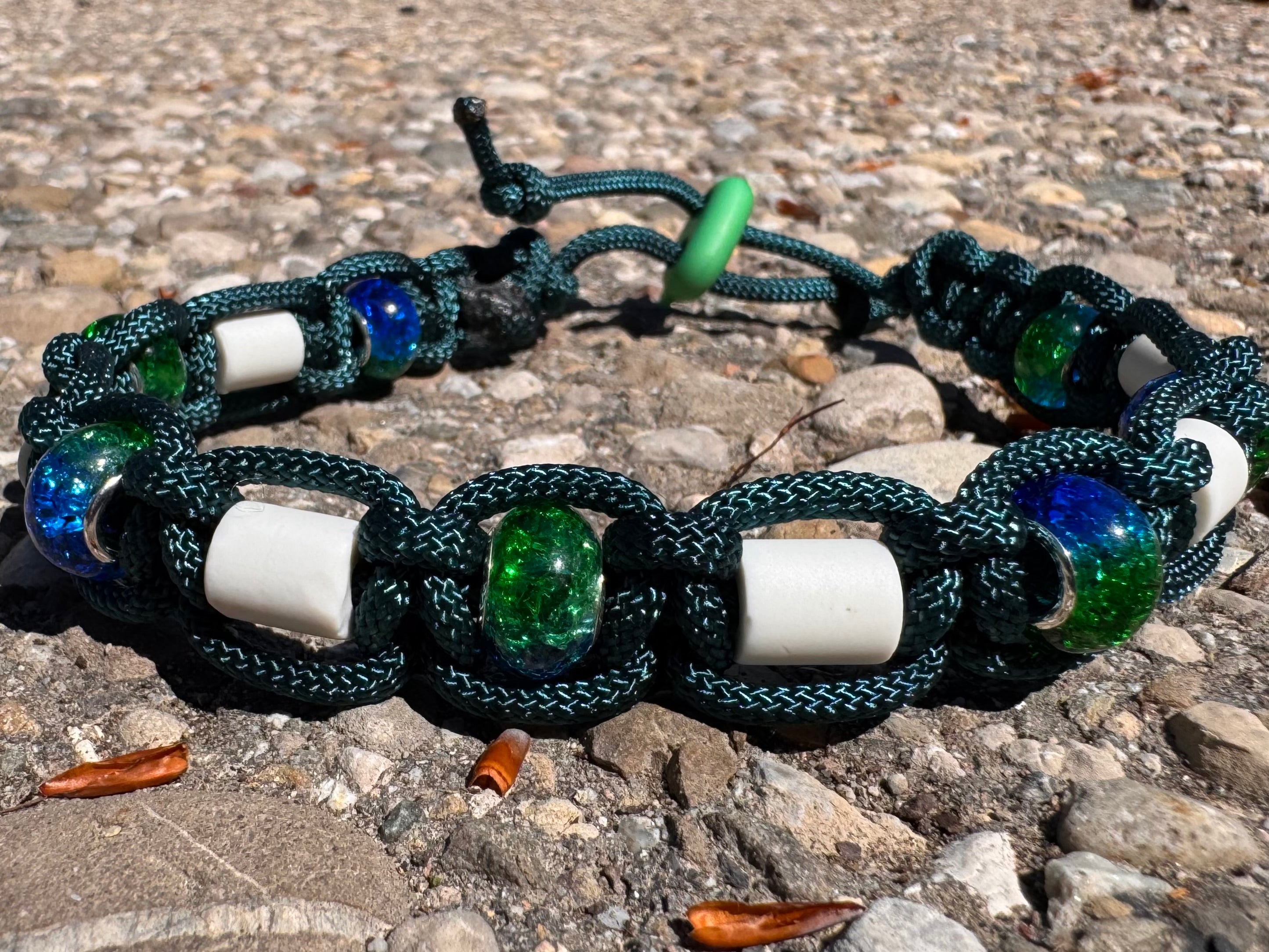 EM-Keramik Halsband "Evergreen“, 31-36cm