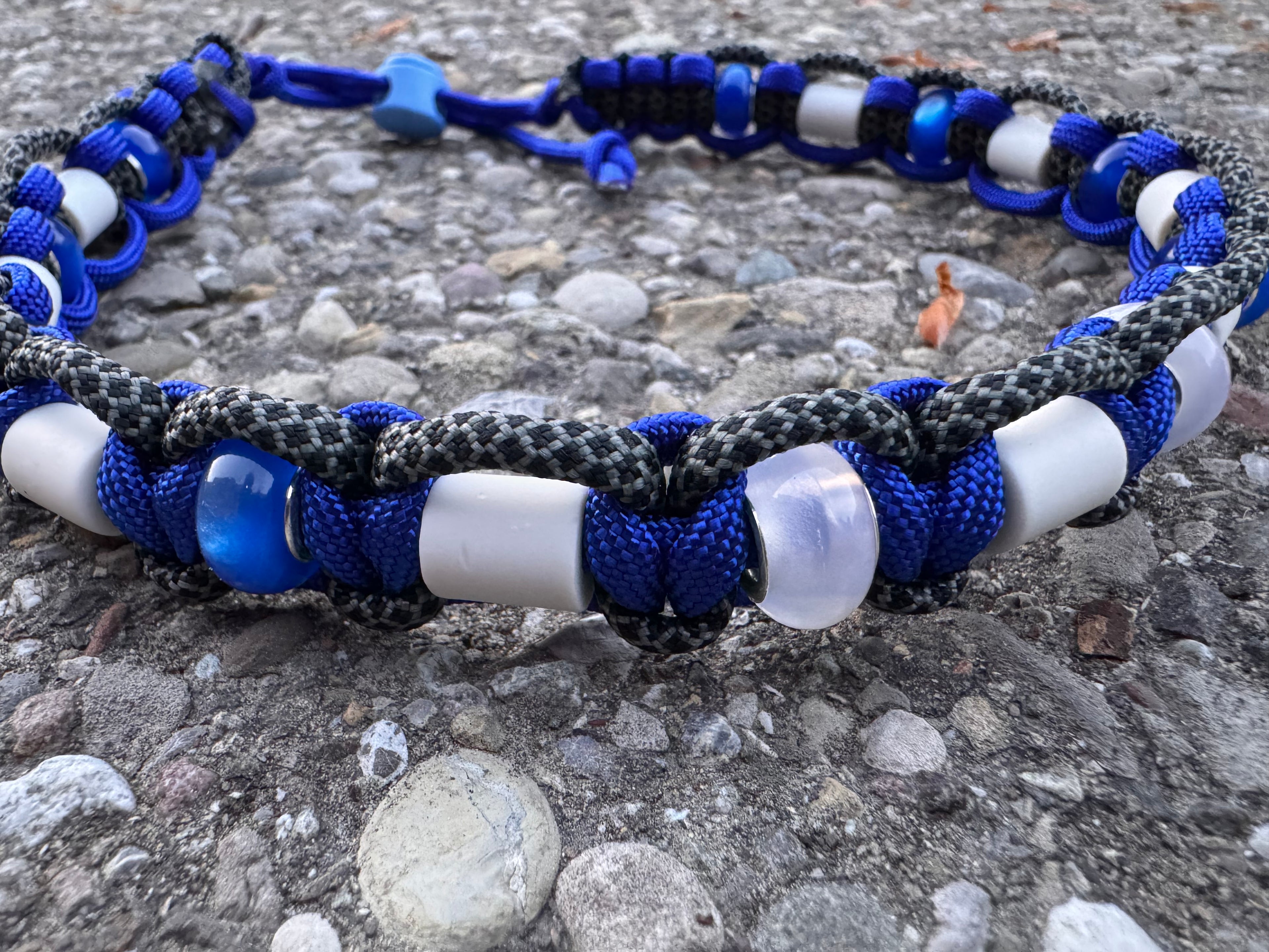 EM-Keramik Halsband "Waterdrops“, 44-50cm