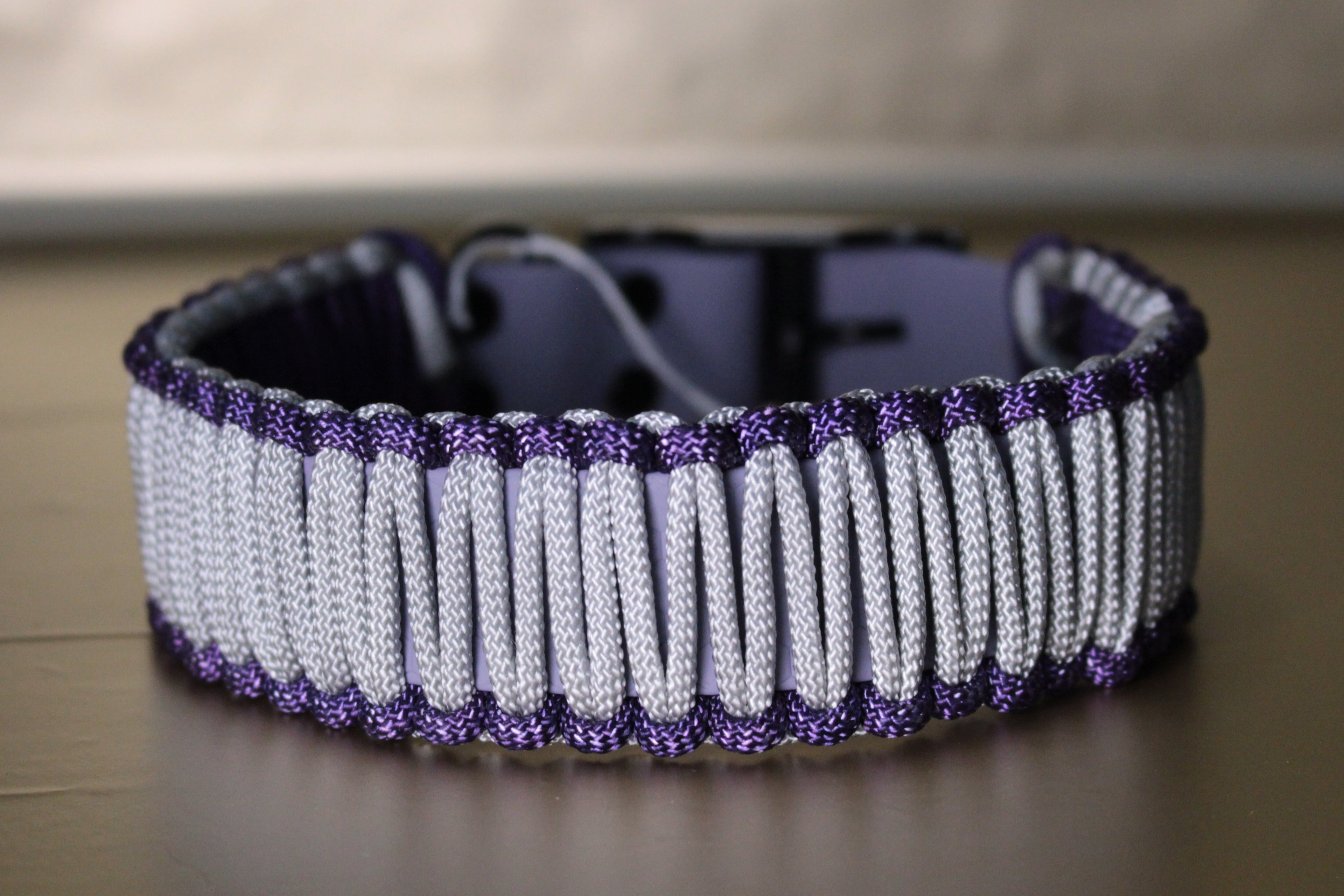 Halsband Purple Rain