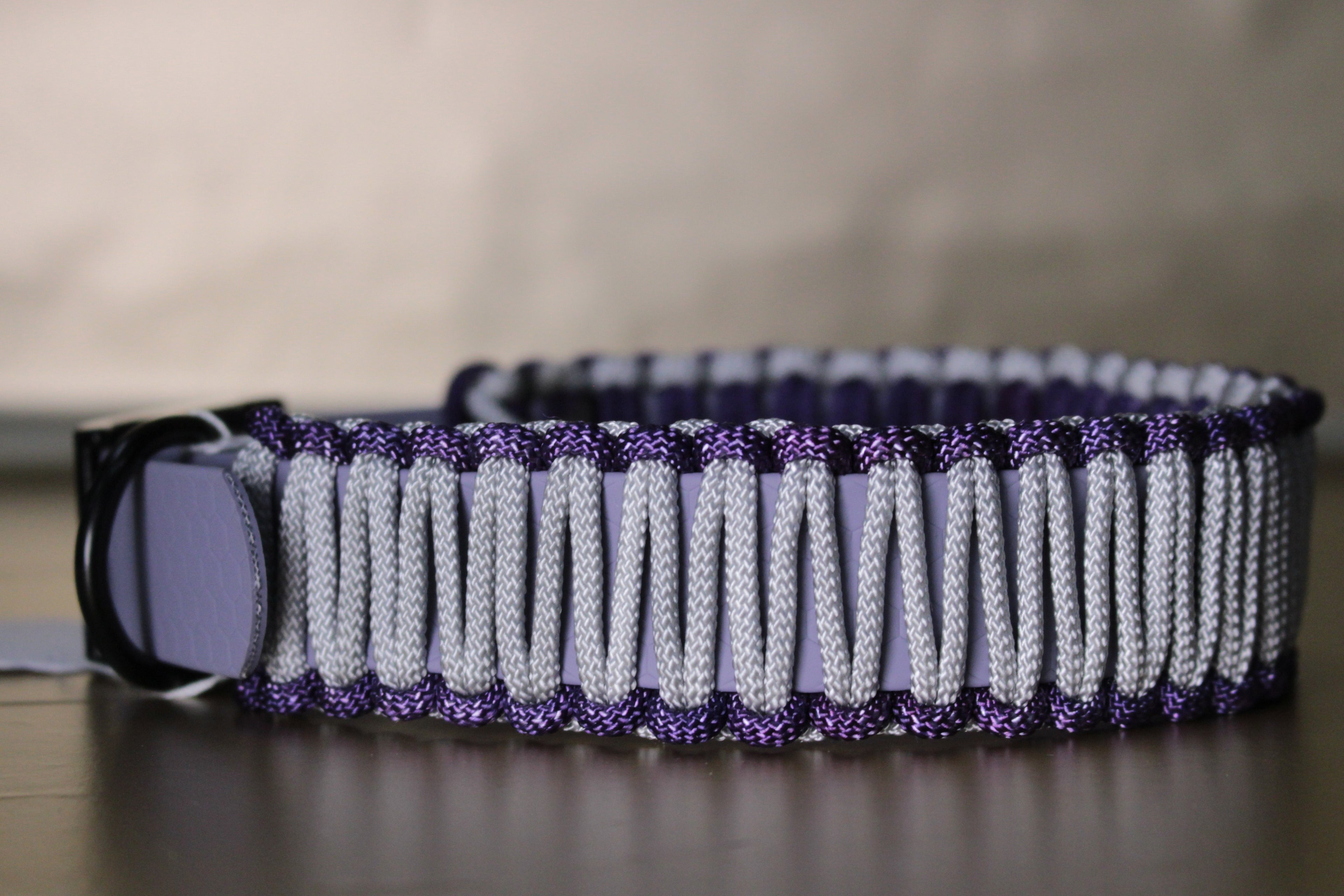 Halsband Purple Rain