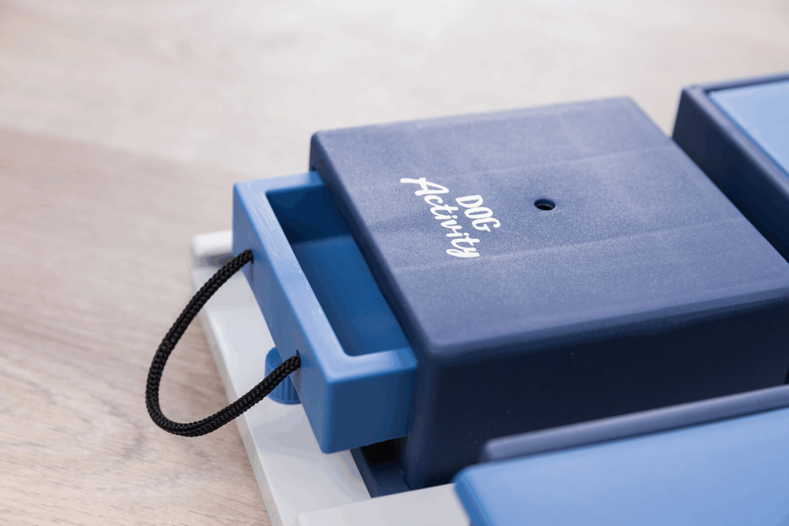 Trixie Dog Activity Poker Box, Level 2